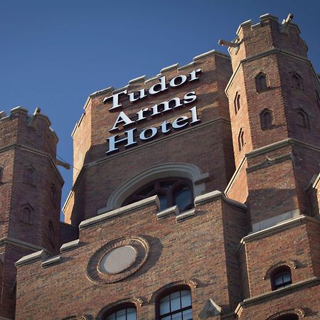 The Tudor Arms Hotel Cleveland - A Doubletree By Hilton Eksteriør bilde