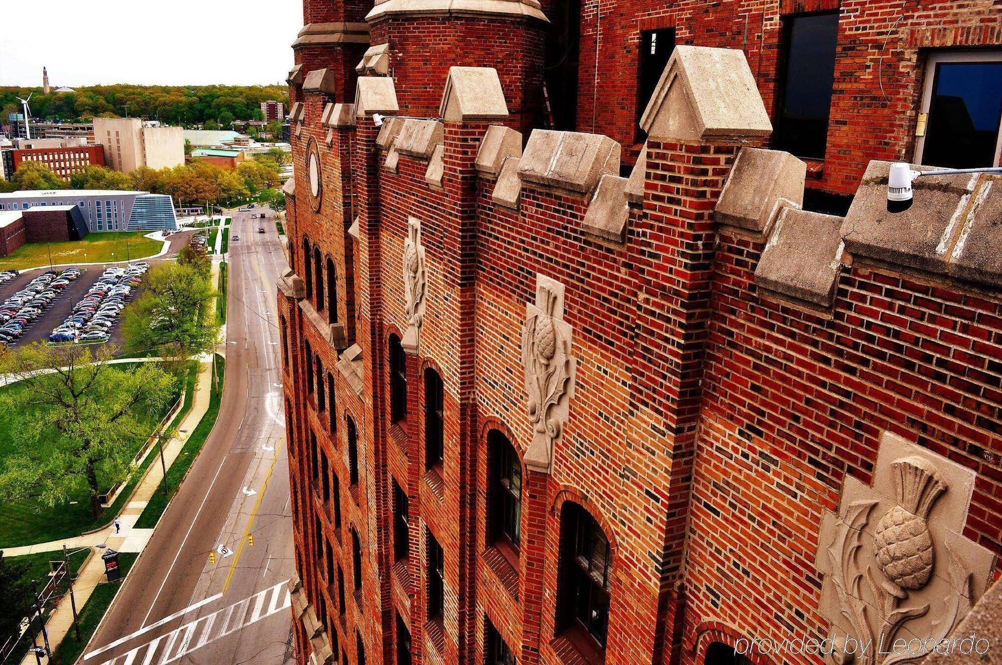 The Tudor Arms Hotel Cleveland - A Doubletree By Hilton Eksteriør bilde